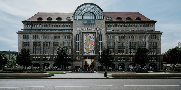 Breuninger mette sul piatto 100 mln per salvare KaDeWe