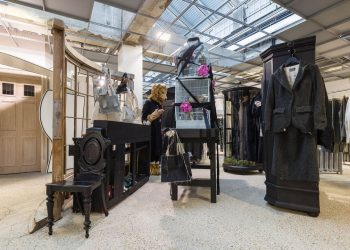 Countdown per il concept parigino di Dover Street Market