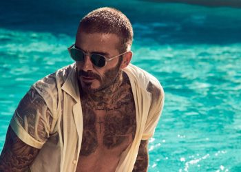 David Beckham si ispira al Mediterraneo per l’eyewear estivo