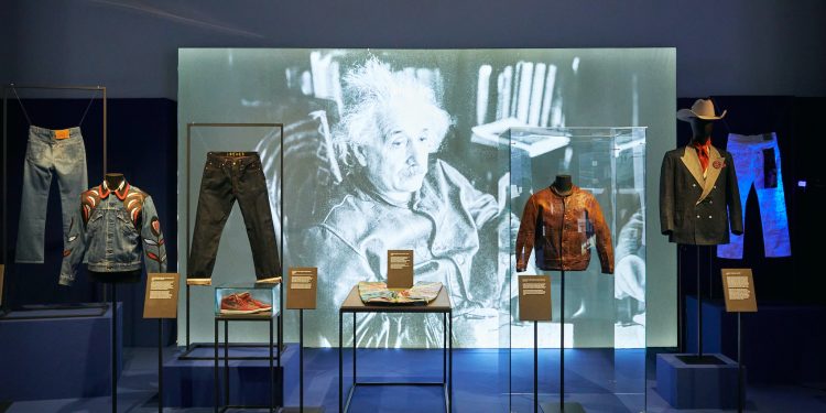 Levi’s, 150 anni di storia in mostra al Mudec