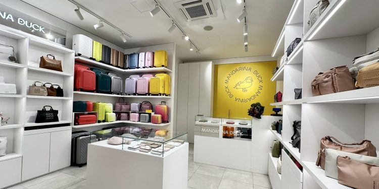 Mandarina Duck, nel 2023 turnover a +6,6%. Da Verona  via al piano retail