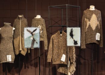 Ballantyne esalta le origini del cashmere con l’artista Maria Szakats