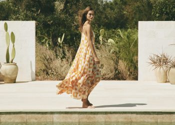 Pennyblack va in vacanza con lo stile effortless di Agathe Marty