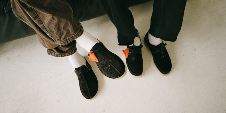 Clarks perde ancora un CEO: Jonathan Ram lascia l’azienda