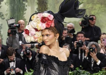 Al Met Gala ‘sbocciano’ brand indipendenti e look d’archivio