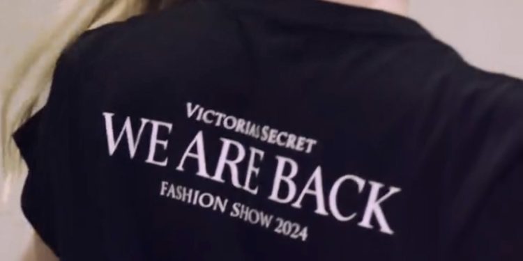 Gli angeli sono tornati. Victoria’s Secret riesuma la celebre sfilata