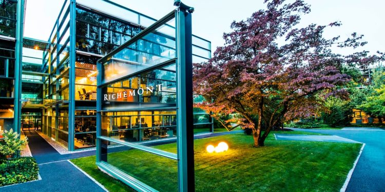 Richemont batte le stime sul quarto trimestre (-1%). Orologi in calo ma risultato ‘resiliente’