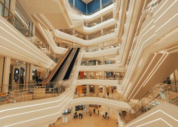 In Cina il lusso apre l’era dei grandi sconti. Online riduzioni fino al 50%