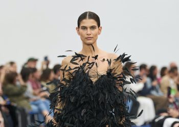 ‘Colpo’ nell’alta moda: l’e-tailer Revolve acquisisce Alexandre Vauthier