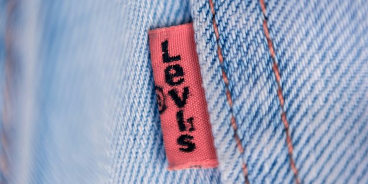 Levi Strauss, nel Q2 ricavi a 1,4 mld $ ma inferiori alle stime degli analisti