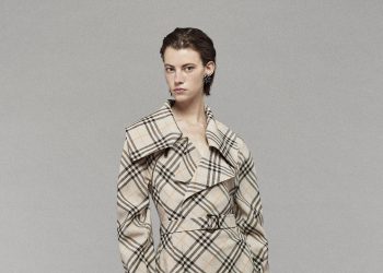 Burberry ancora in crisi: in programma il taglio di centinaia di posti di lavoro