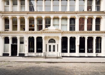 LuisaViaRoma sbarca a New York con un maxi store in Bond street