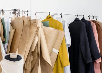 Sistema Moda Italia, primo semestre 2024 in frenata per il tessile-abbigliamento
