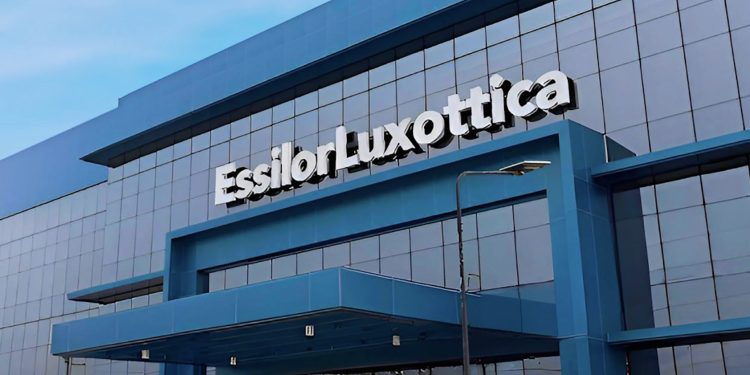 EssilorLuxottica acquisisce l’intero capitale del romeno Optical Investment Group