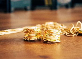 Export distretti, l’oro di Arezzo (+133,4%) traina la moda. Ma la Toscana resta in chiaroscuro