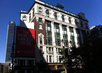 Department store alla resa dei conti. Per superare la crisi si punta sui luoghi storici