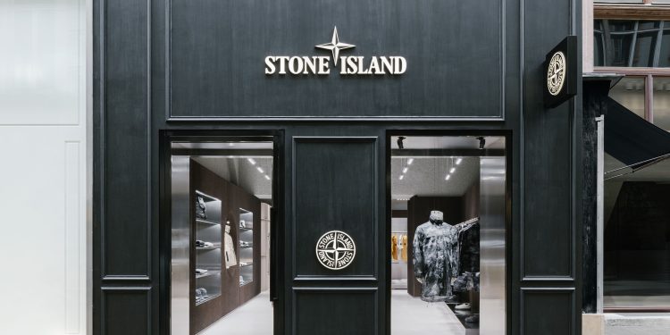 Rivetti esce dal capitale di Moncler: vendute tutte le quote
