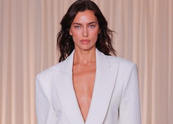 Il menswear di Vivienne Westwood torna a sfilare a Milano