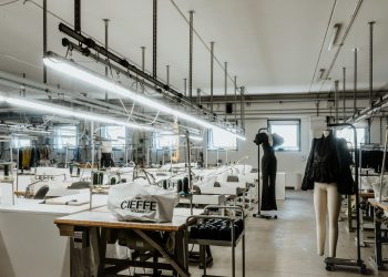 Cieffe, nel Q2 tengono i ricavi (31,2 mln) e rileva il 35% di Spazio Moda