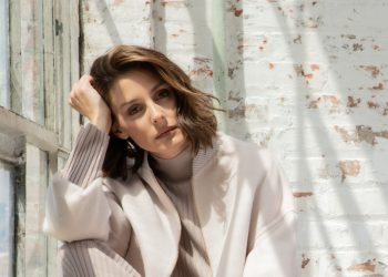 Olivia Palermo è il volto della campagna A/I 2024-25 di Lorena Antoniazzi