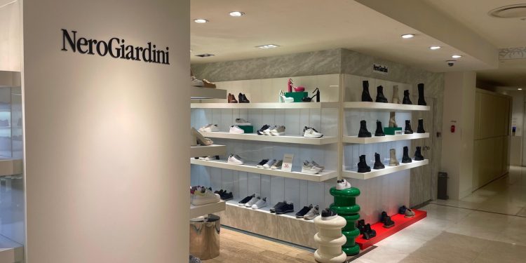 NeroGiardini punta ancora sulla Corea e apre un nuovo in-shop
