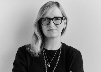 Lvmh affida la direzione creativa di Givenchy a Sarah Burton