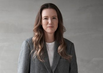 Il fast fashion investe sugli stilisti. Uniqlo promuove Waight Keller alla direzione creativa