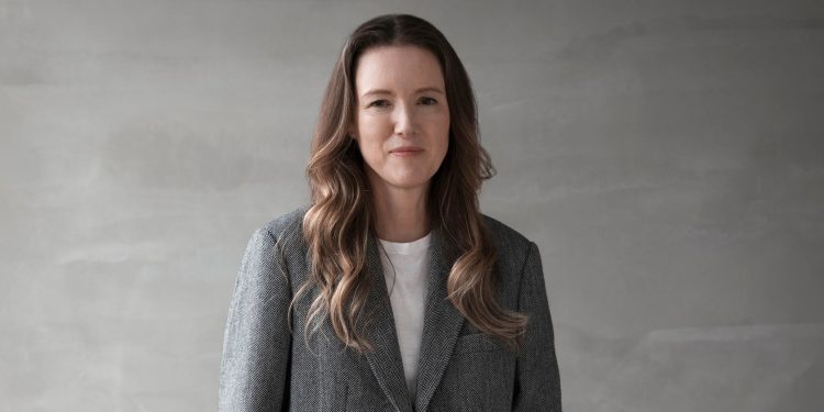 Il fast fashion investe sugli stilisti. Uniqlo promuove Waight Keller alla direzione creativa