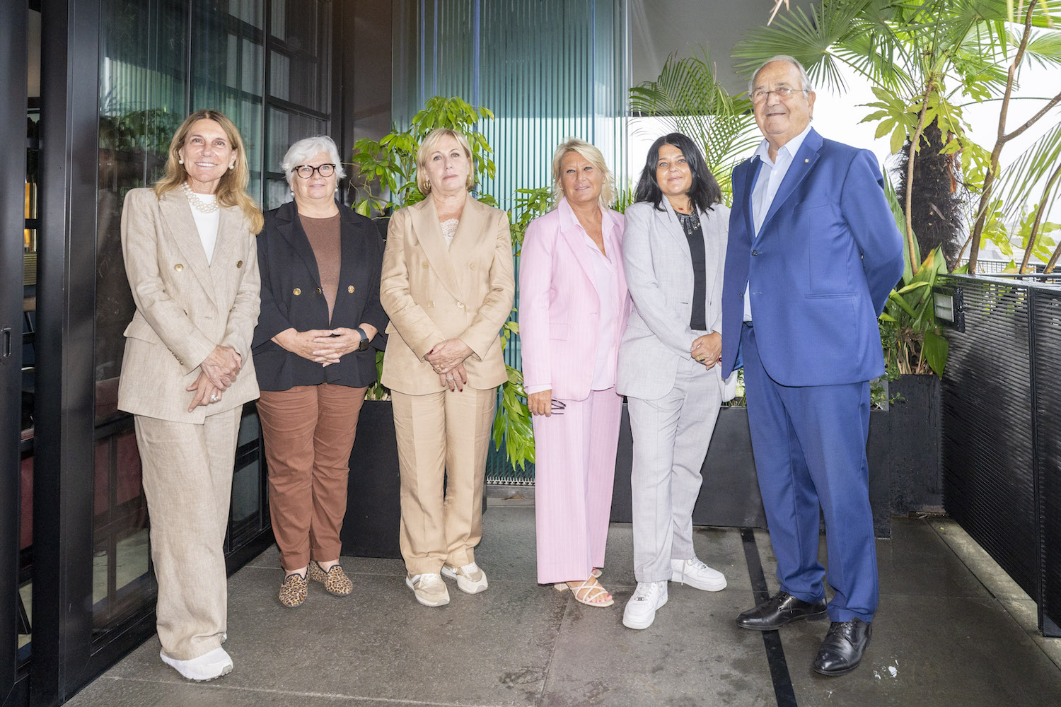 Da dx: Norberto Albertalli , presidente Theonemilano;Filomena Sannino, exhibition manager - Milano Fashion&Jewels Claudia Sequi, presidente Mipel; Fulvia Bacchi , amministratore delegato Lineapelle Giovanna Ceolini , presidente Micam Maria Vittoria Brustia , presidente Simac Tanning Techc