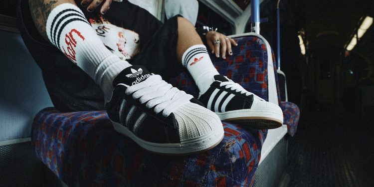 Adidas, ricavi a quota 6,4 mld (+7%) nel Q3. Cresce anche il Dragone (+9%)