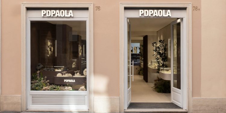 PdPaola si consolida in Italia e apre il suo primo negozio a Roma