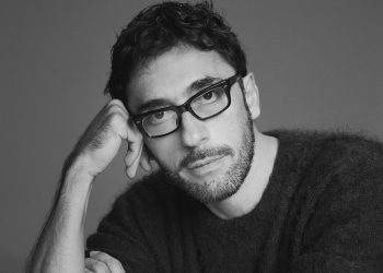 Lorenzo Serafini sale alla direzione creativa di Alberta Ferretti