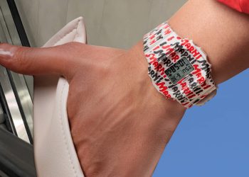 La logomania di Marni colora il nuovo G-Shock di Casio
