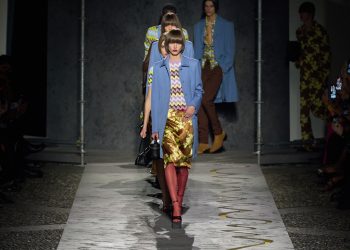 Versace e Michael Kors zavorrano il Q2 di Capri Holdings (-16,4%)