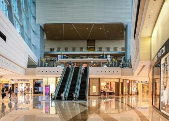 Tra luxury shame e prezzi, la Cina pesa sui brand. In attesa di un rilancio nel 2026