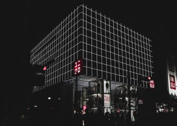 Uniqlo non utilizza più il cotone dello Xingjiang. E i netizen cinesi boicottano il brand