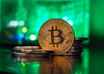 Bitcoin in ascesa, il pagamento in criptovalute conquista i brand del lusso