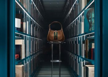 Gucci lancia un nuovo concept di allestimento delle sue vetrine