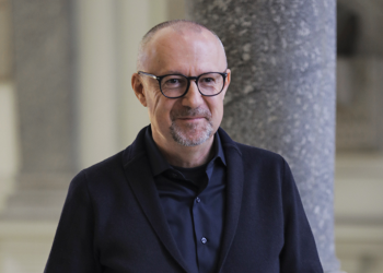 Oniverse, Sandro Veronesi avrebbe (ri)messo gli occhi su La Perla