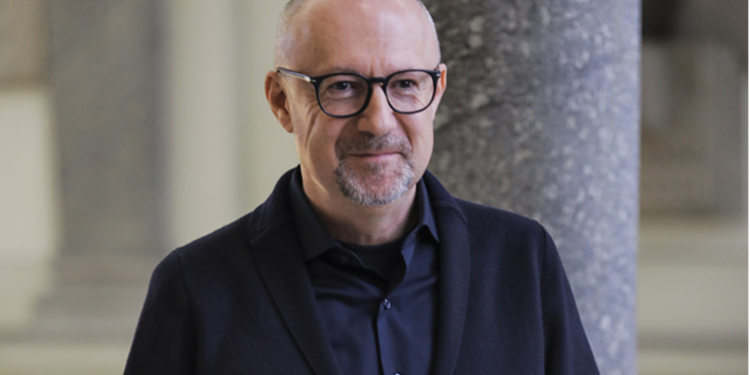 Oniverse, Sandro Veronesi avrebbe (ri)messo gli occhi su La Perla