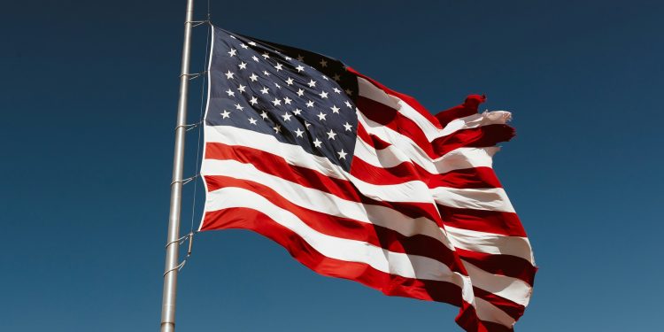 Retail Usa: crescita del 4% nel 2025. Abbigliamento a 315 mln $ nel 2024