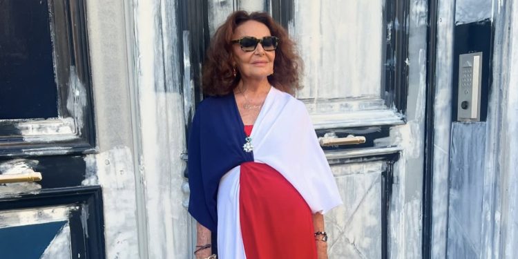 Diane Von Furstenberg cambia pelle: gestione in house e tagli al wholesale