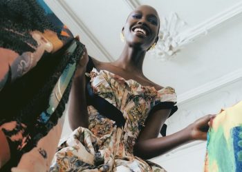 Sociedad Textil Lonia acquisisce la maison Christian Lacroix