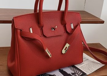 Il dupe della ‘Birkin’ di Hermès è il primo fenomeno fashion dell’anno