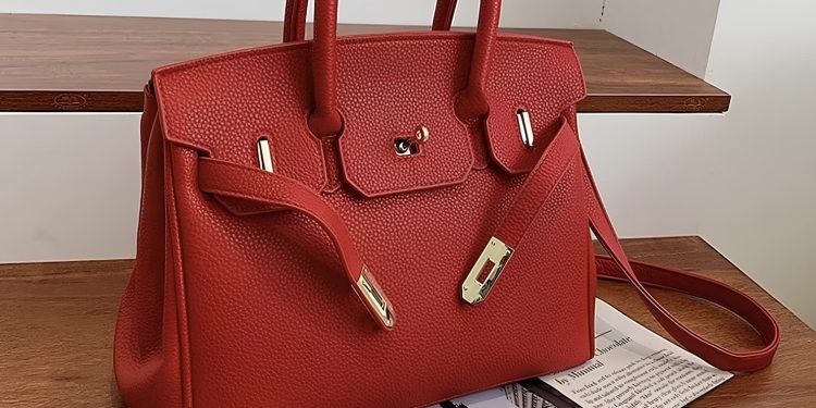 Il dupe della ‘Birkin’ di Hermès è il primo fenomeno fashion dell’anno