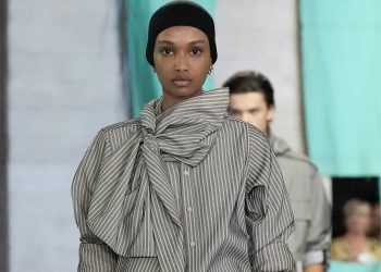 Al via le sfilate ‘patchwork’ di Londra, tra lusso e fast fashion