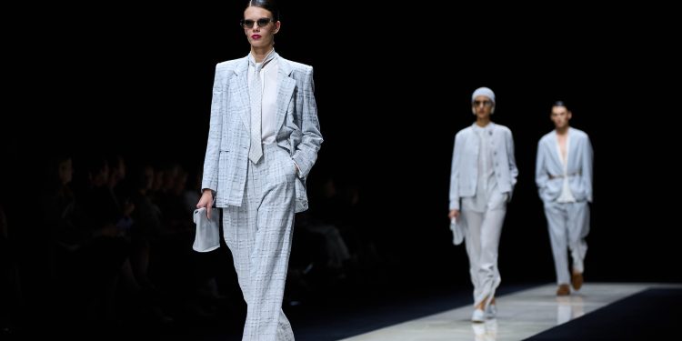 Sarà un 2025 di “tenuta e continuità” per la moda italiana. Nel 2024 export a +2,5%