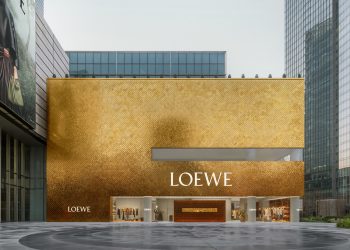 Il concept Casa Loewe inaugura a Shanghai. È il più grande store in Asia