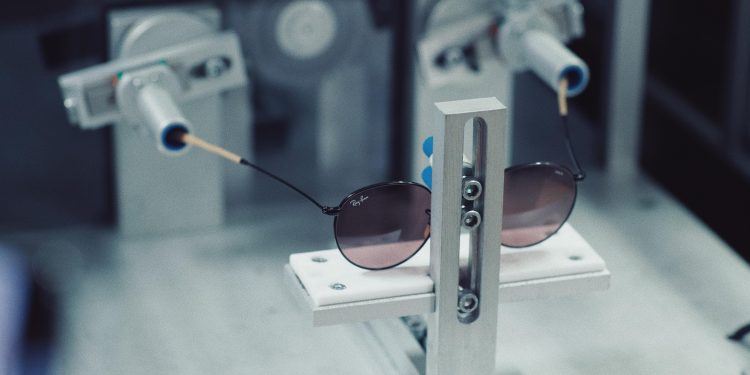 Essilux, ricavi a 26,5 mld nell’anno. Q4 a +8,5%