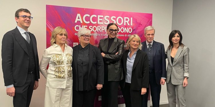 Le fiere della moda scaldano i motori. Attese oltre 2mila aziende